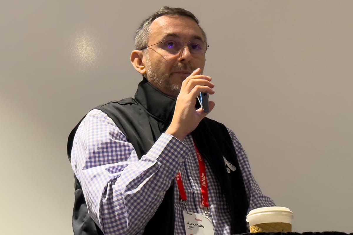 Adobe Firefly担当バイスプレジデントのAlexandru Costin氏