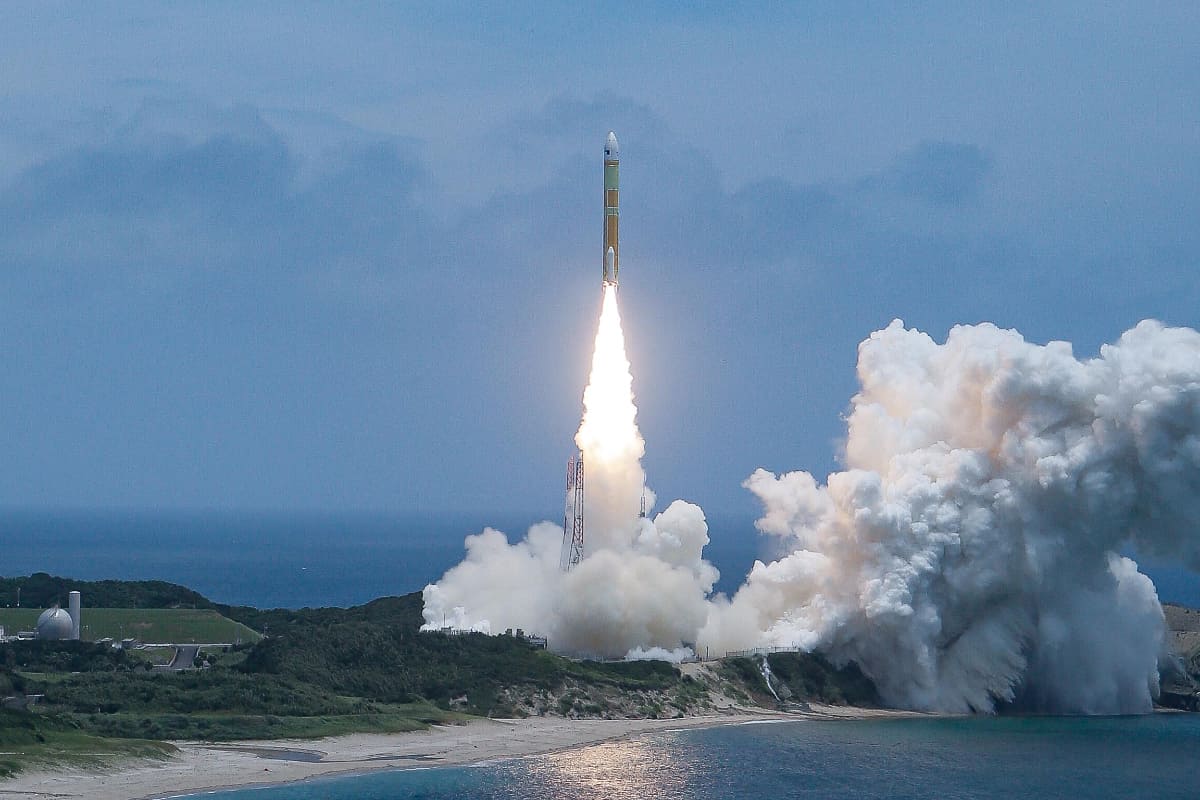 H3ロケット3号機の打上げ(写真提供：JAXA)