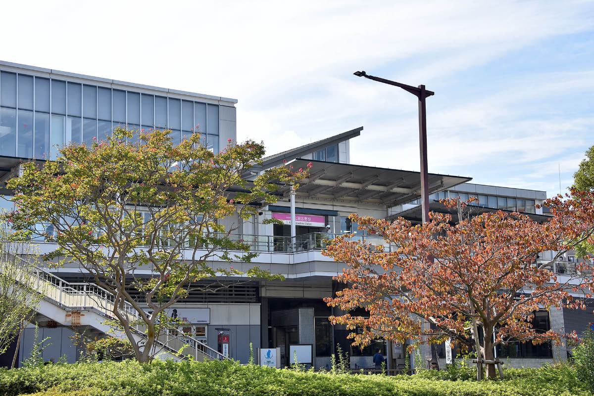 東葉高速鉄道と乗り換えができる北習志野駅。東葉高速鉄道は東京メトロと直通運転をしているので、東京都心部までの通勤路線としても利用されている