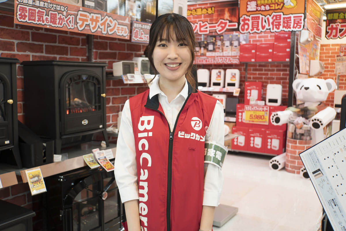 ビックカメラ 有楽町店 家電コーナー 家電アドバイザー(生活) 青木唯さん