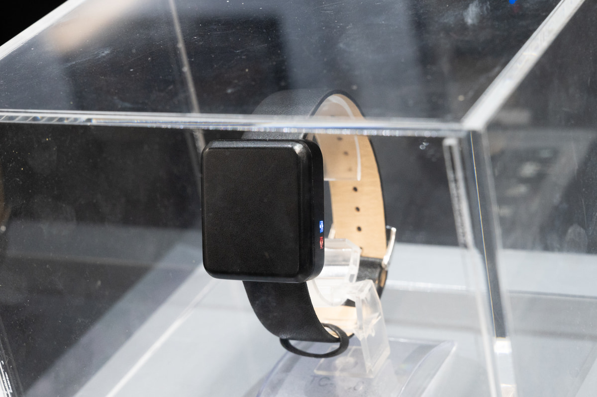 従来より小型化された試作機