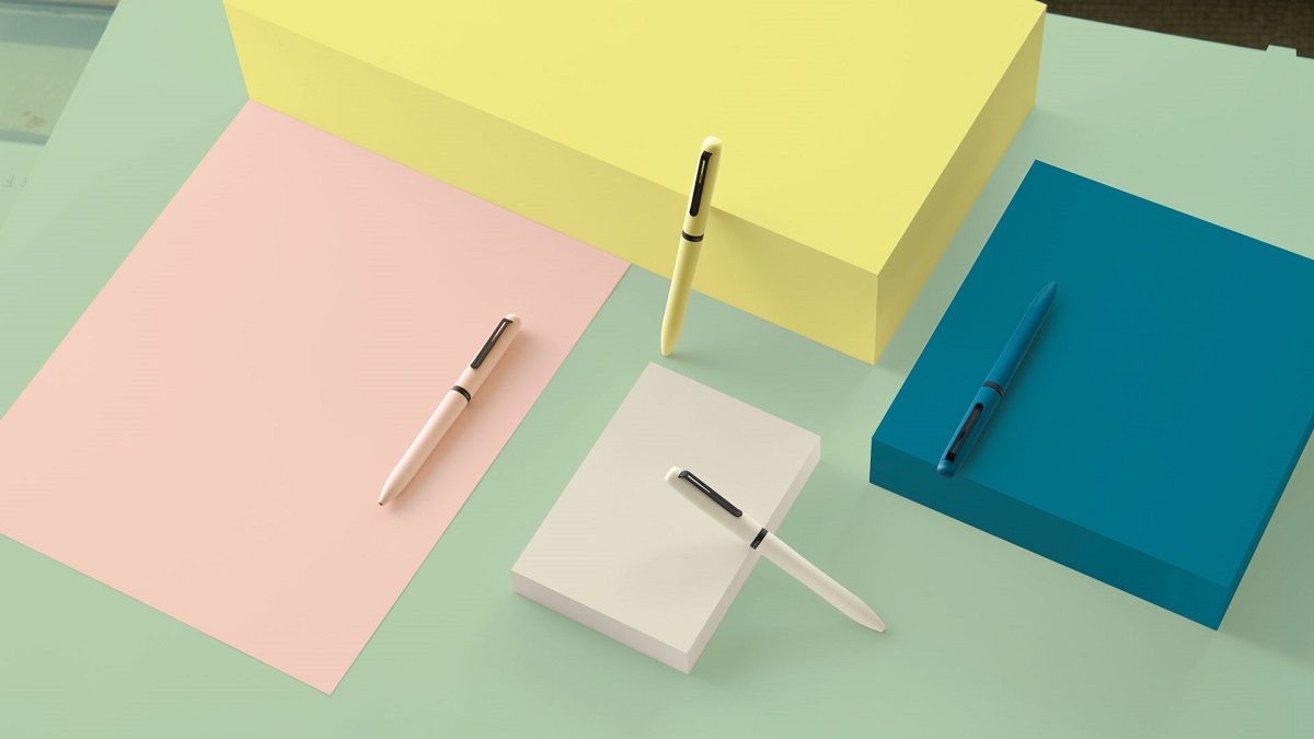 回転繰り出し式3色ボールペン