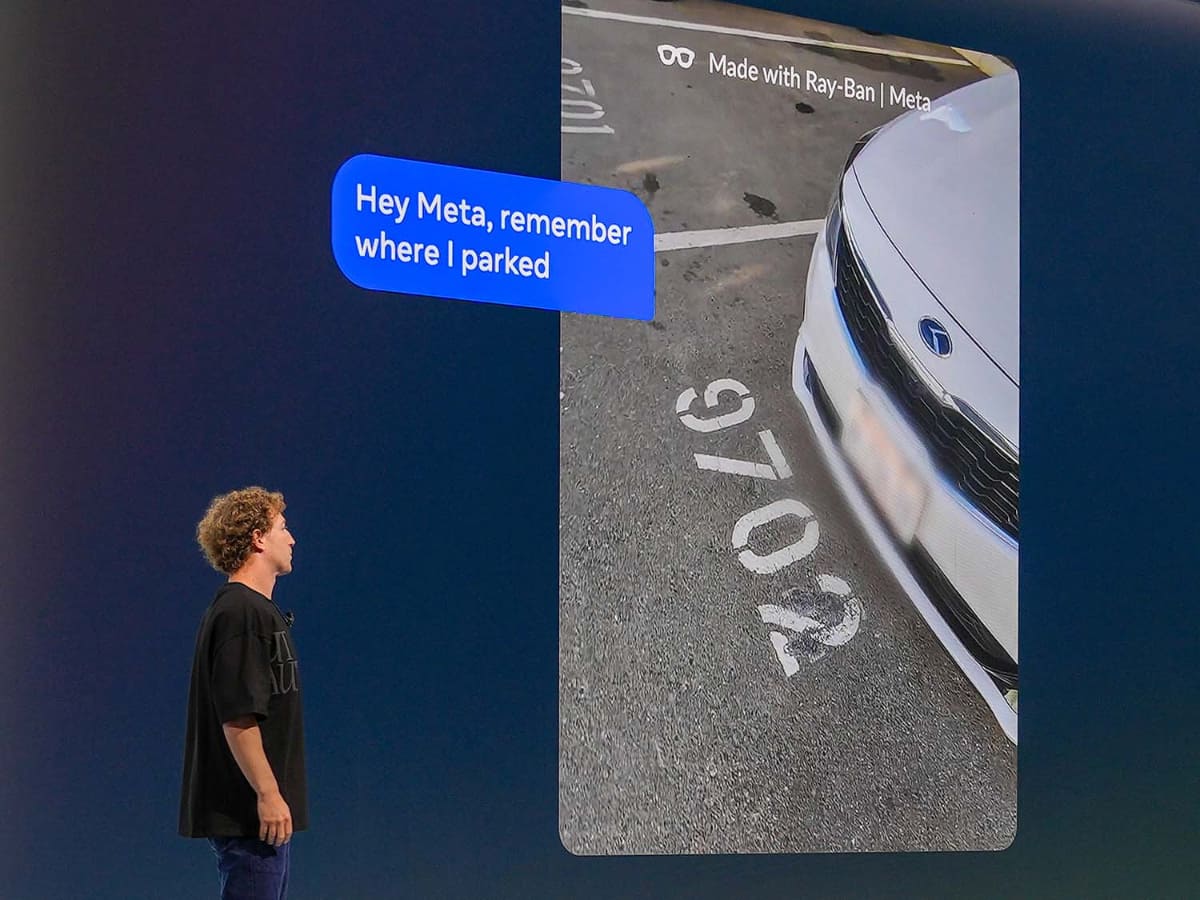 Meta Connect 2024の取材写真より。Meta AIに駐車場番号を覚えてもらい、声で聞き出す