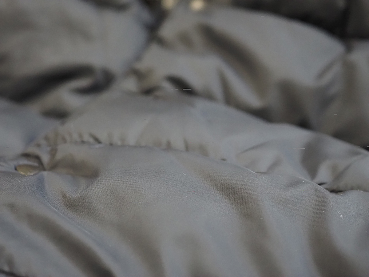 表地は撥水加工がほどこされたナイロン地