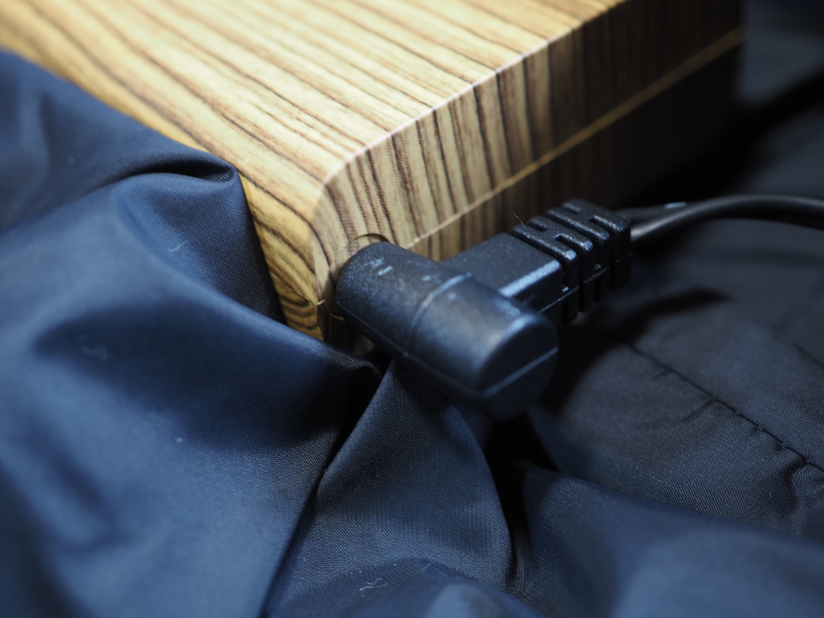 コネクター端子(出力)