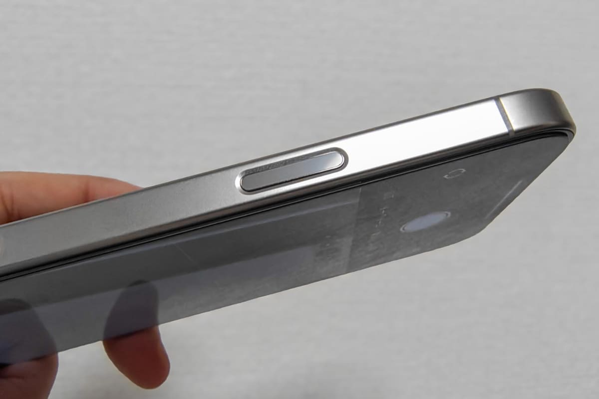 iPhone 16 Pro Maxの「カメラコントロール」