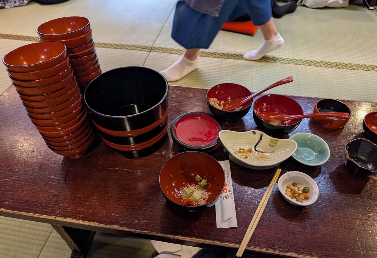 1時間ほど待ち時間があったので名物のわんこそばを堪能