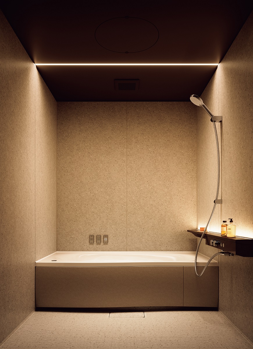 光を吸収しやすいブラック天井や照明による空間演出など、良質な睡眠につながる機能を組み合わせている