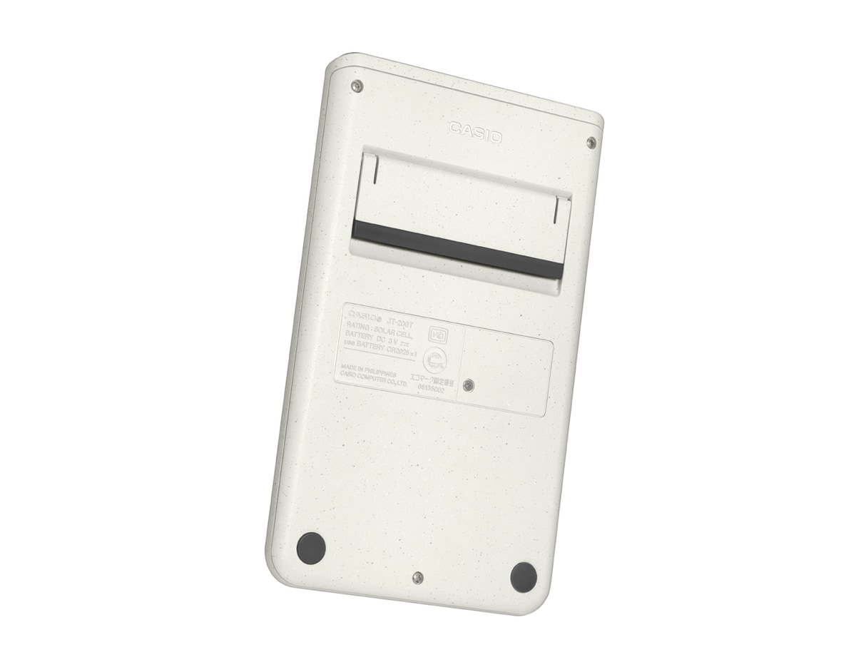 外装素材は環境に配慮した再生樹脂と鉱物・マイカの混合素材