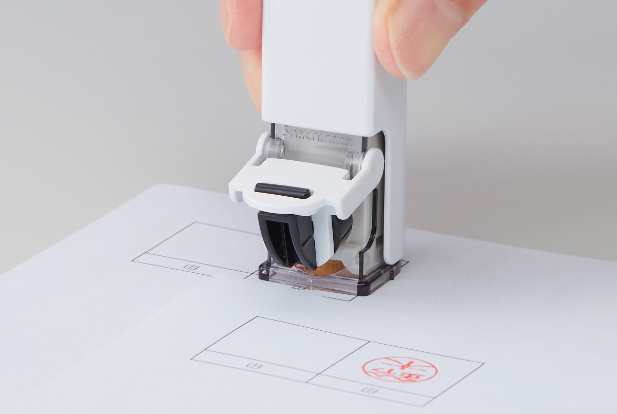 朱肉を付ける手間なく捺印可能