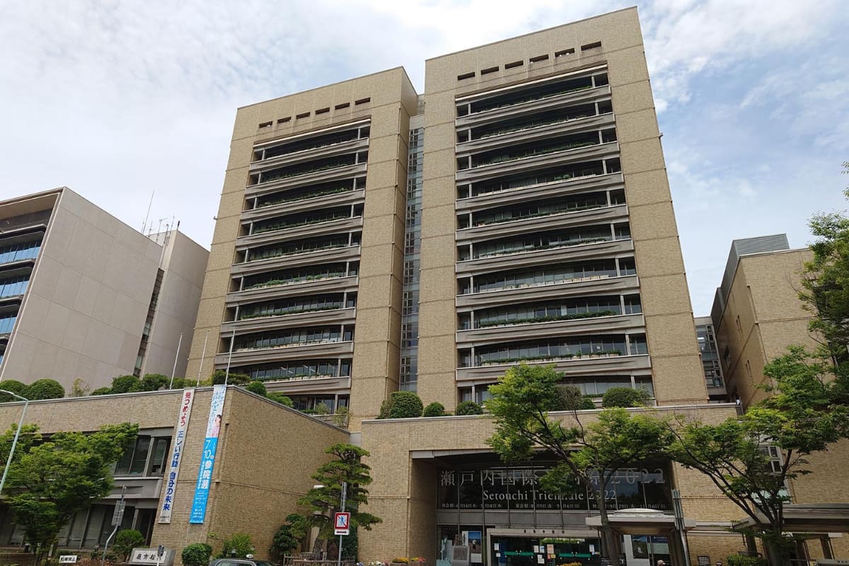 当時はマイナンバーカードの代理人受け取りができなかったため、母を高松市役所まで連れて行き、マイナンバーカードを受け取った