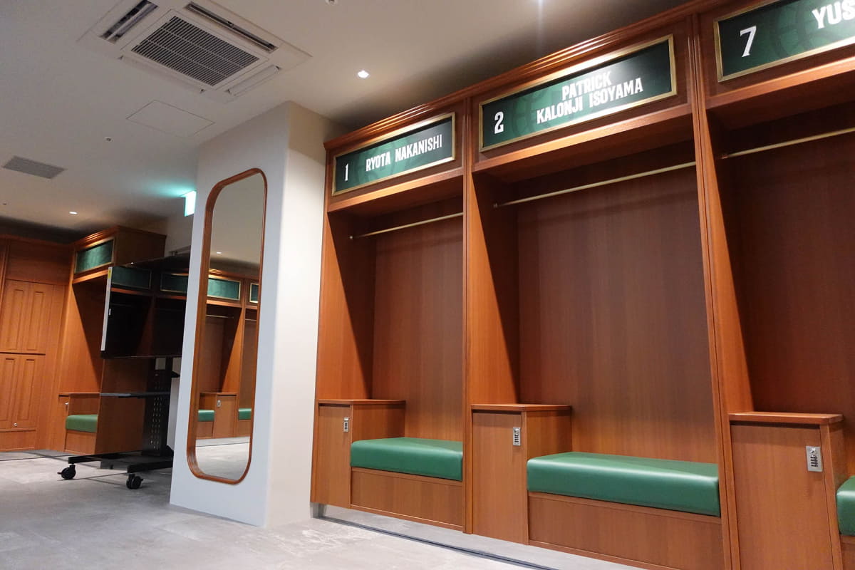 中西良太選手、カロンジ磯山パトリック選手のロッカー