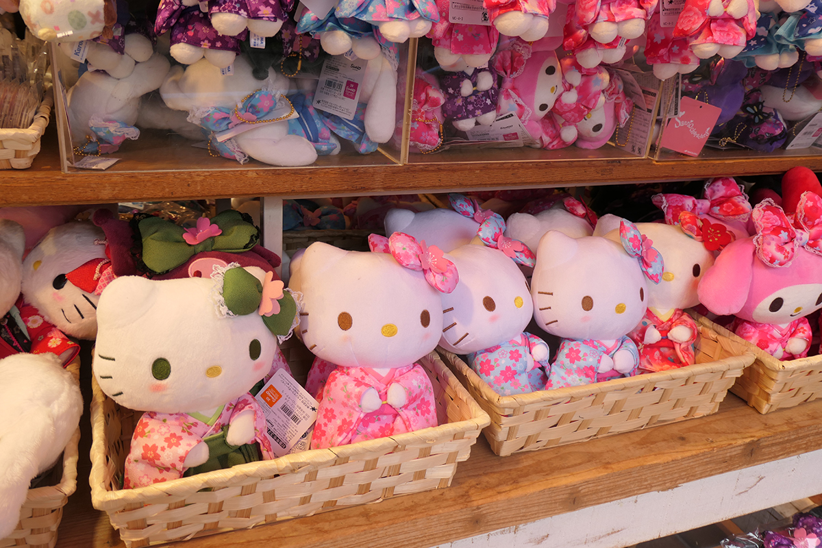 訪日外国人向けの商品も多く扱う