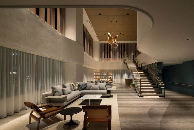 カフェラウンジ