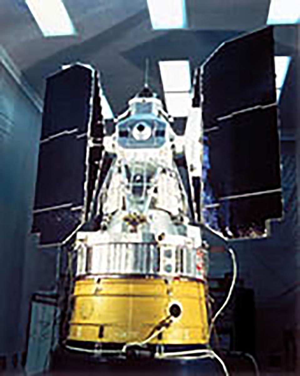 LANDSAT1号と開発中のLANDSAT2号(Credit: NASA)