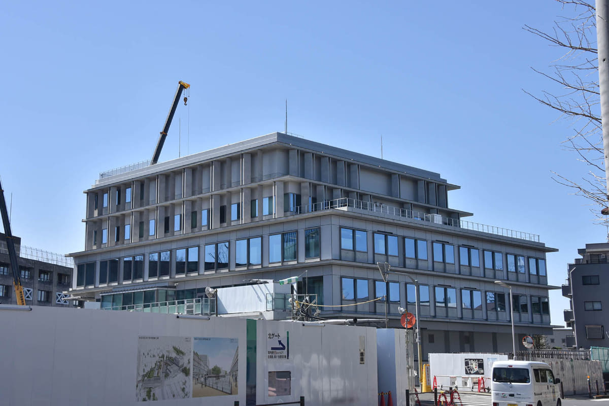 建て替えが進められている世田谷区庁舎