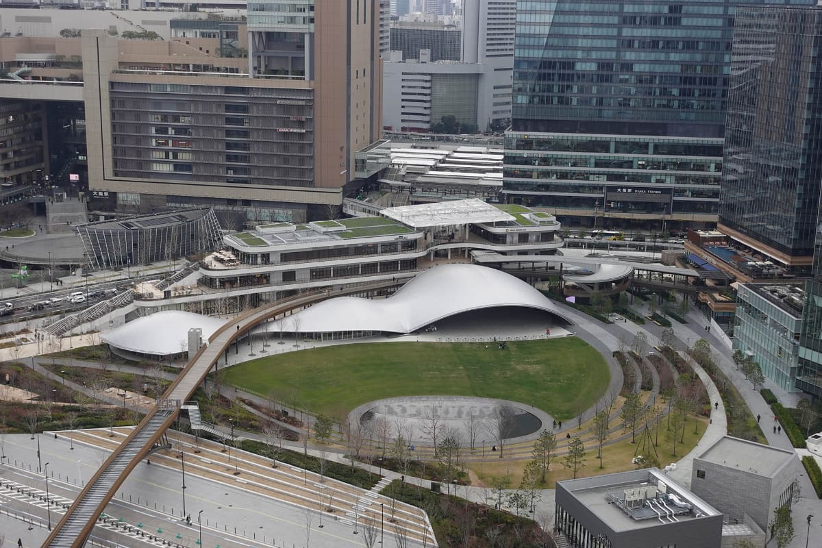 うめきた公園の全景