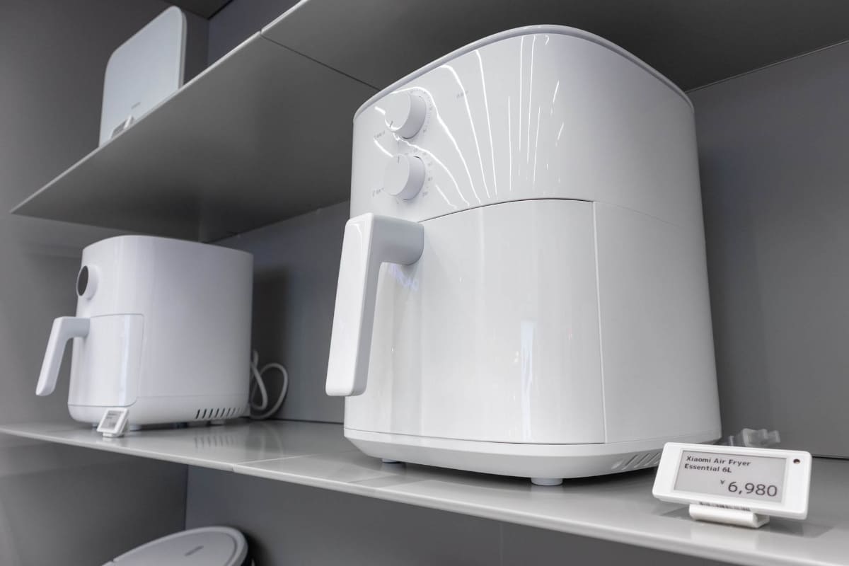 6Lのエアフライヤーには6,000円台のプライスが付いていた