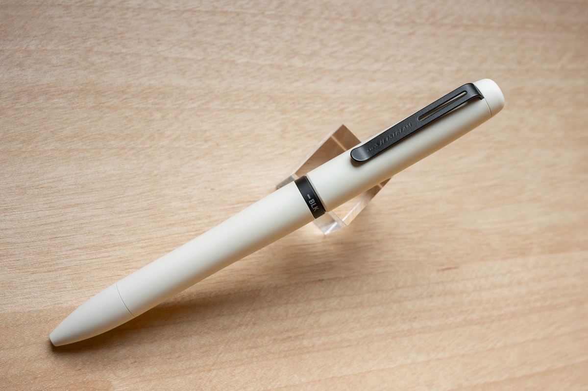 三菱鉛筆 ジェットストリーム プライム 回転繰り出し式3色ボールペン 0.5mm クラウディーホワイト