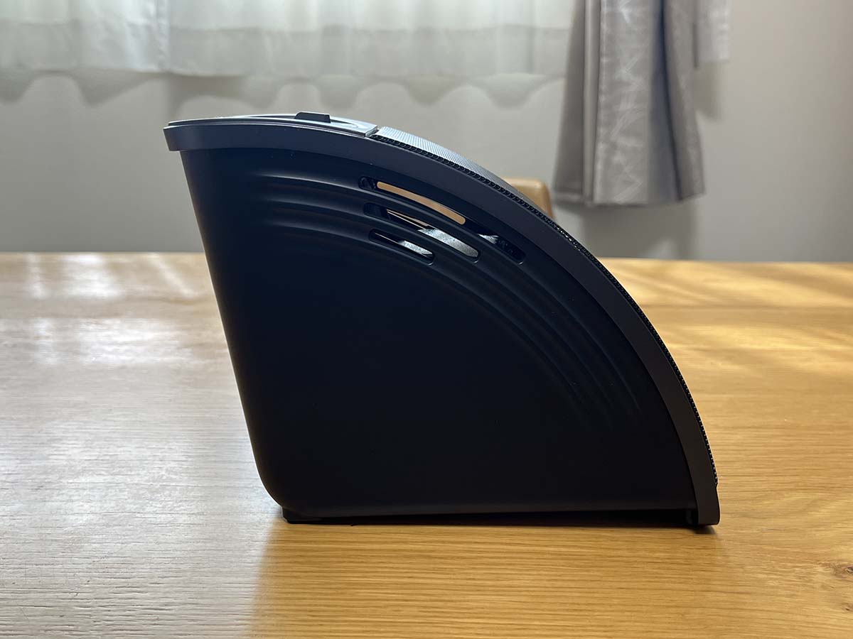 ダイナミック型ドライバーと曲面振動板によるハイブリッド式ユニットで音を届ける