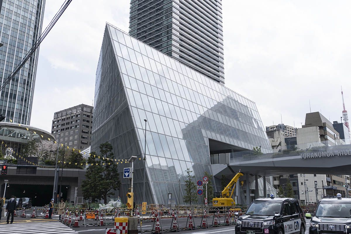 虎ノ門ヒルズ グラスロック