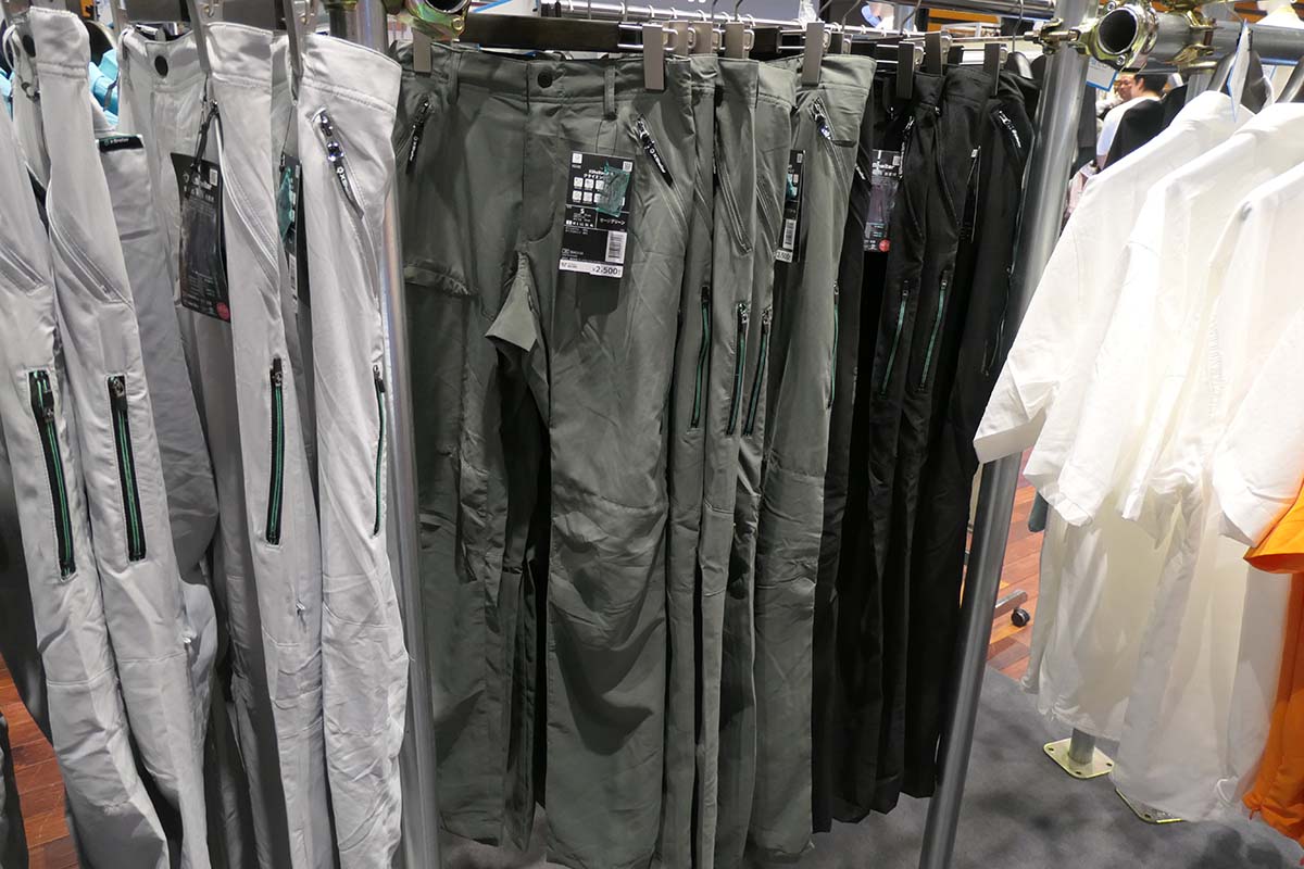 クライミングパンツ(価格：2,500円)