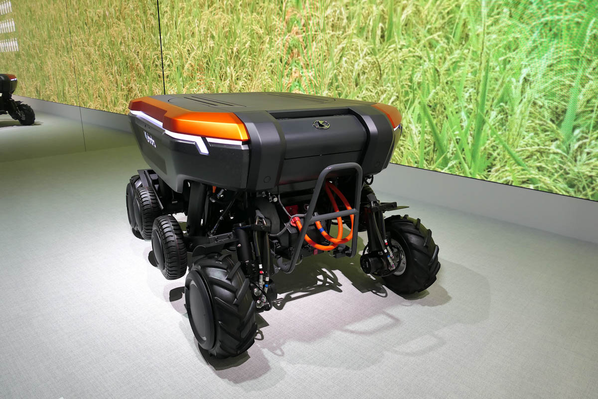 クボタ「汎用プラットフォームロボット Type:S」