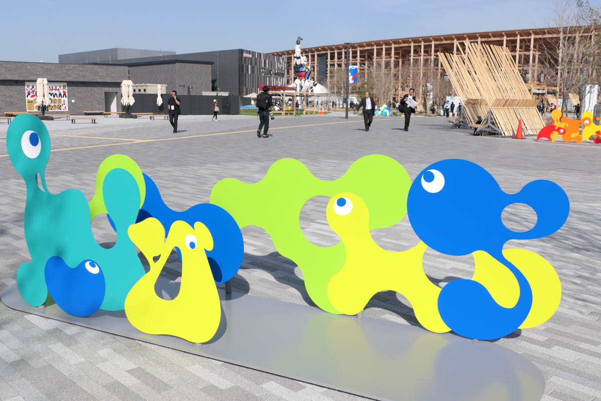 会場にあふれるコミャク