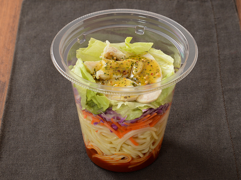 振っておいしいパスタサラダ トマトバジルチキン