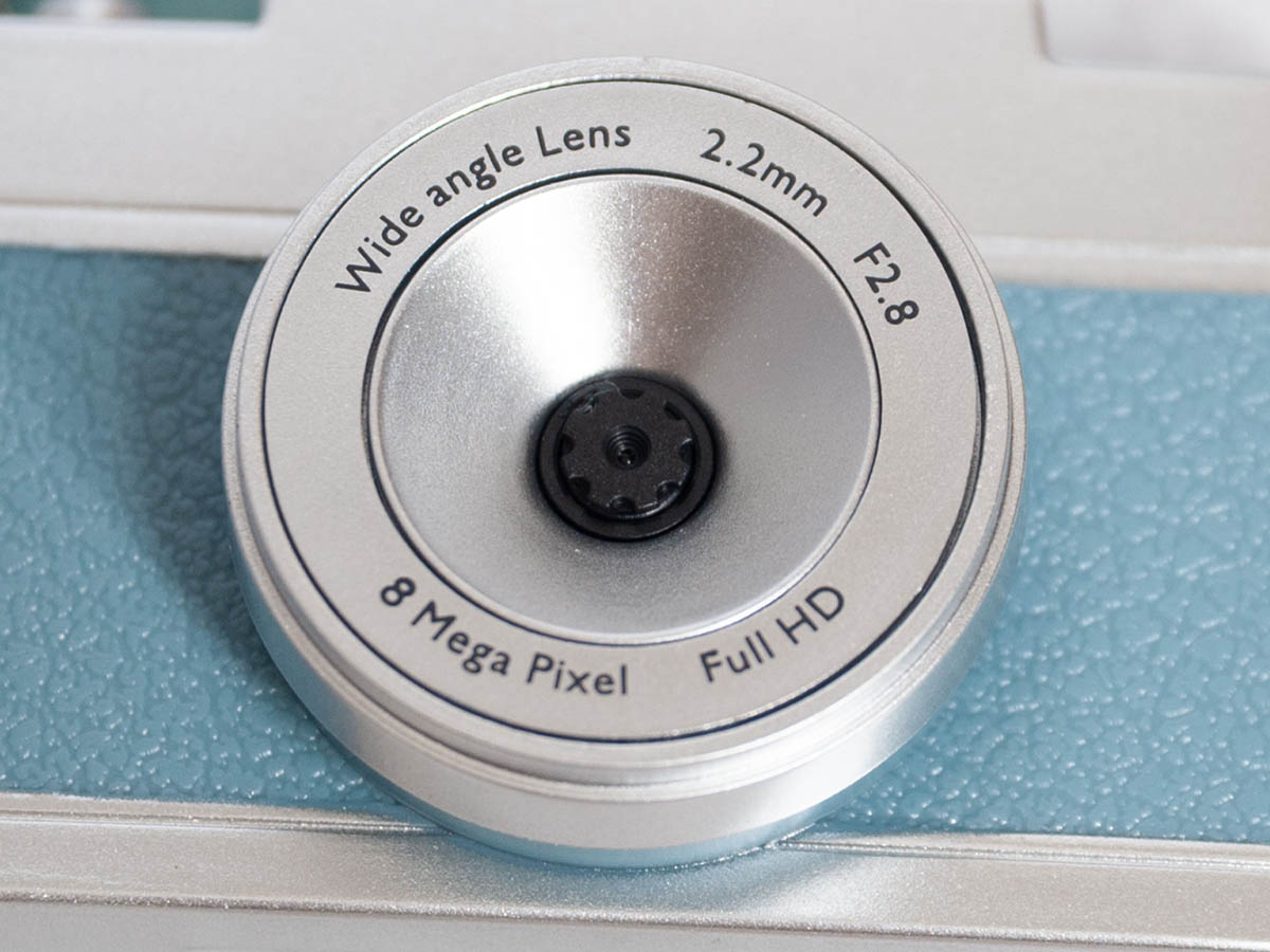 「Wide angle Lens」とありますが、ワイドと言うほど広い画角ではありませんでした