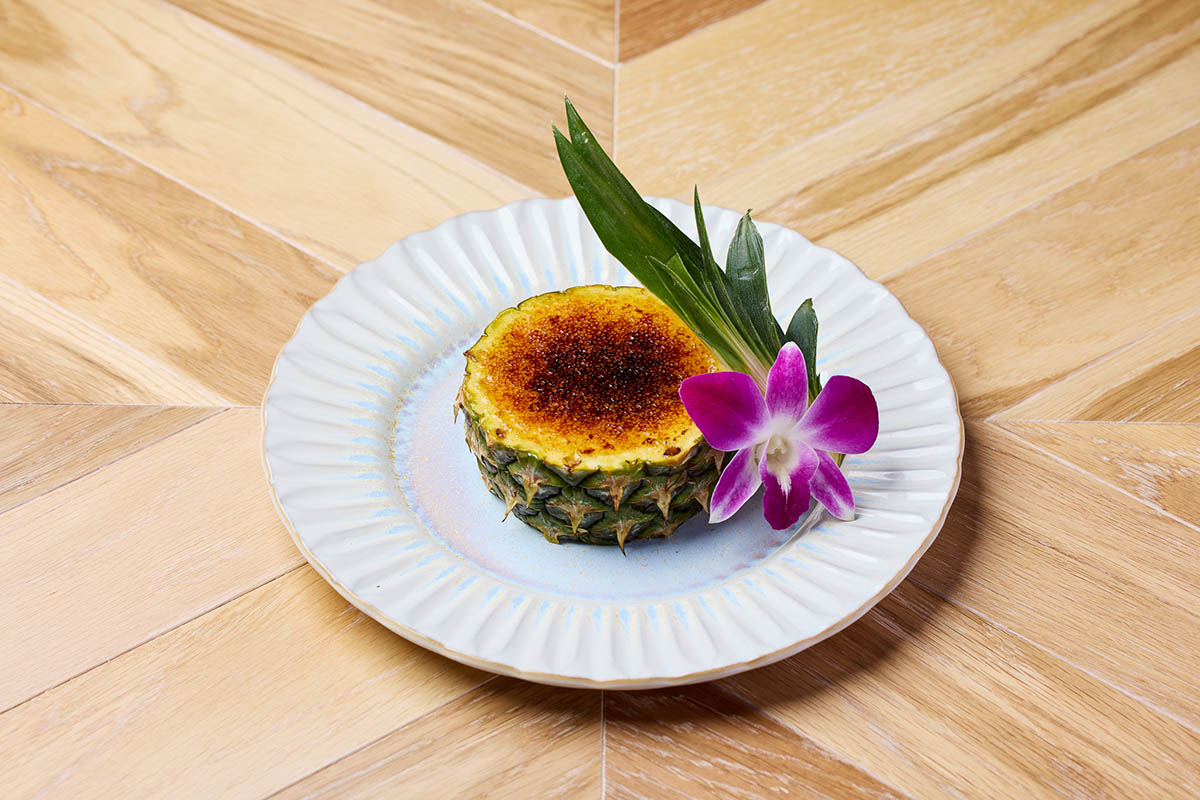 パイナップルブリュレ 2,300円
