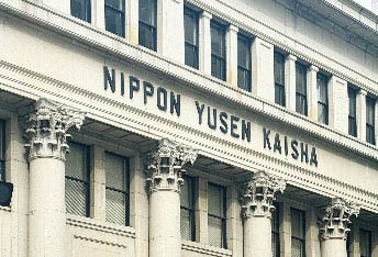 コリント式列柱の柱頭部