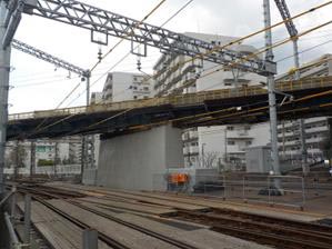 「小田原線跨線橋」耐震補強工事現場