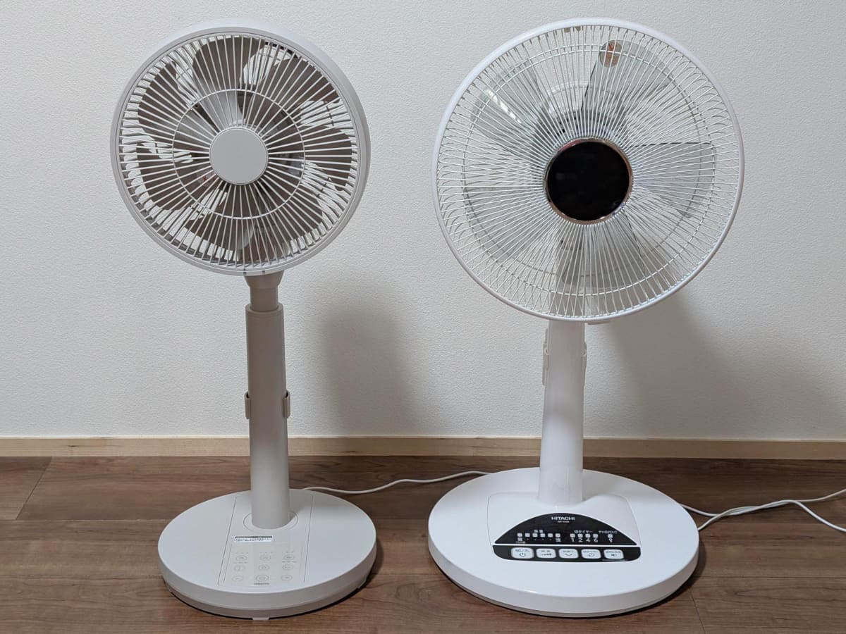 一般的な扇風機(右)に比べてファンの径は小さめですが、USB PD対応だからというわけではなさそうです