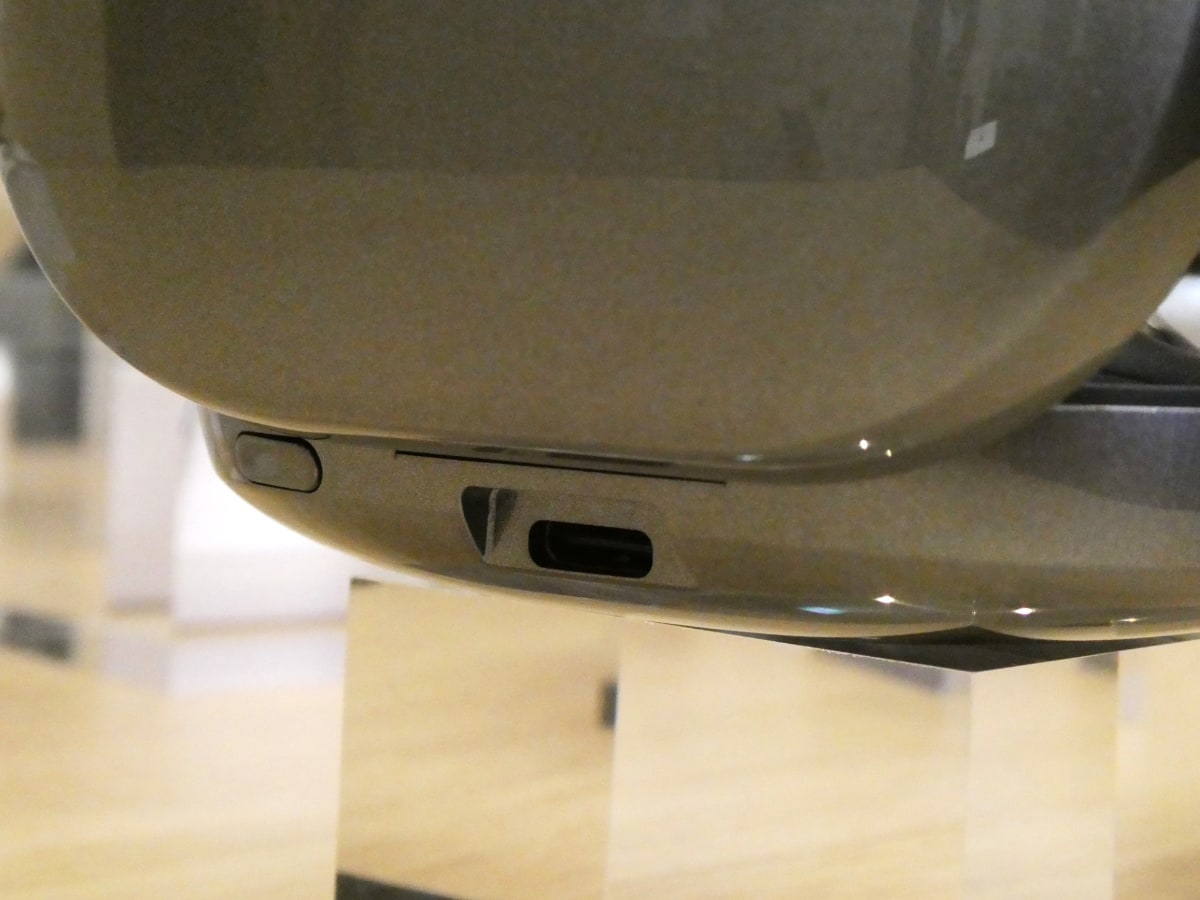 Type-C規格で充電する