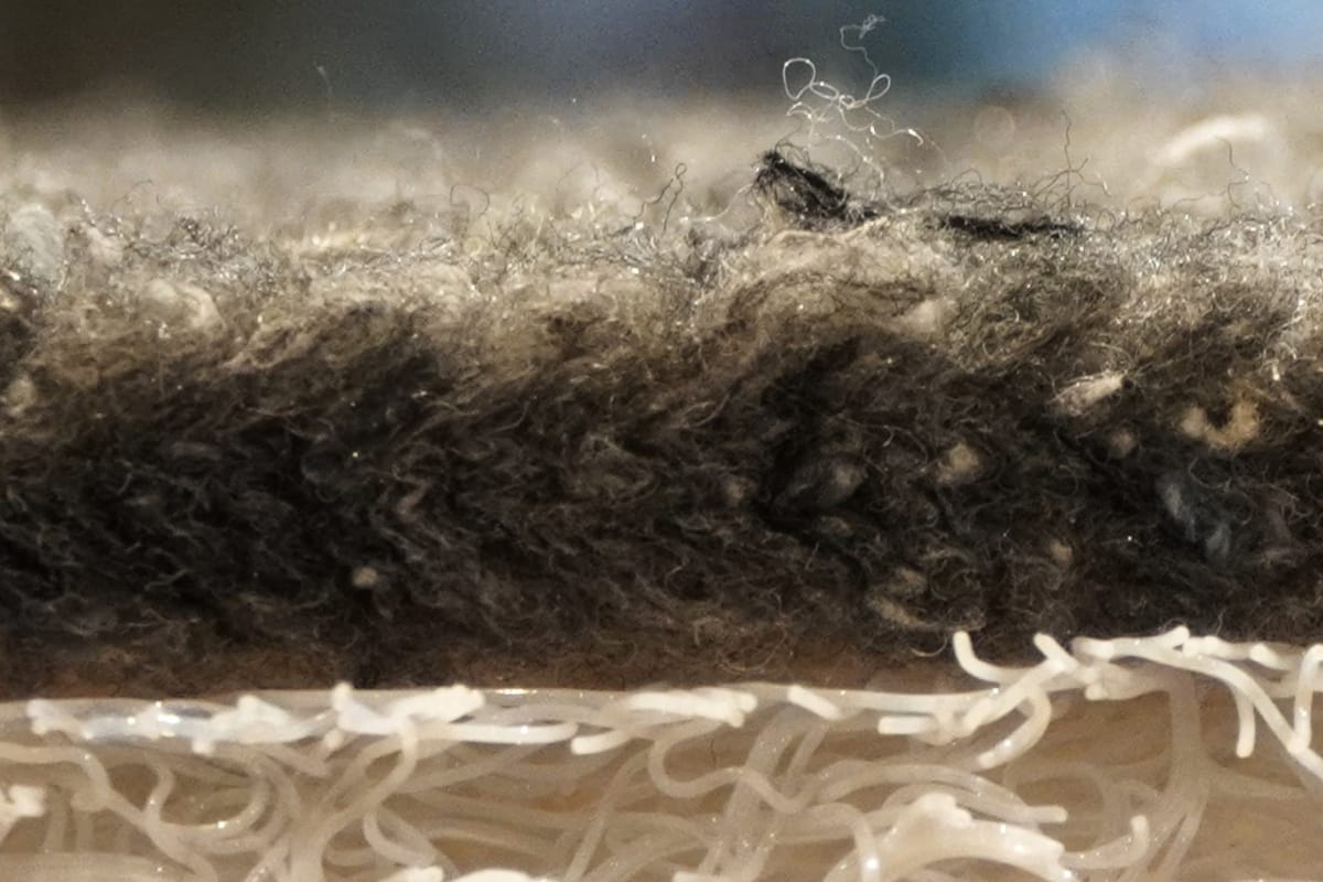 Fibre Cushion VLは縦方向に繊維が整列している