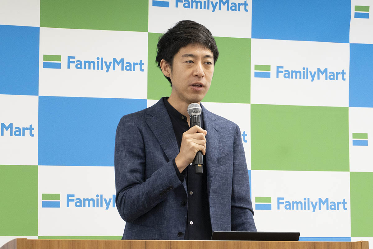粕谷哲氏