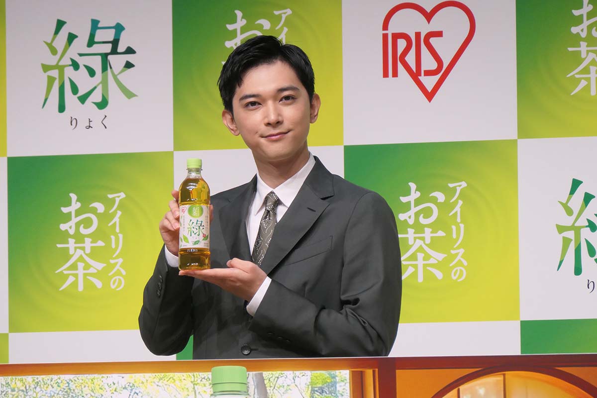 同社ブランドアンバサダーの吉沢亮さん