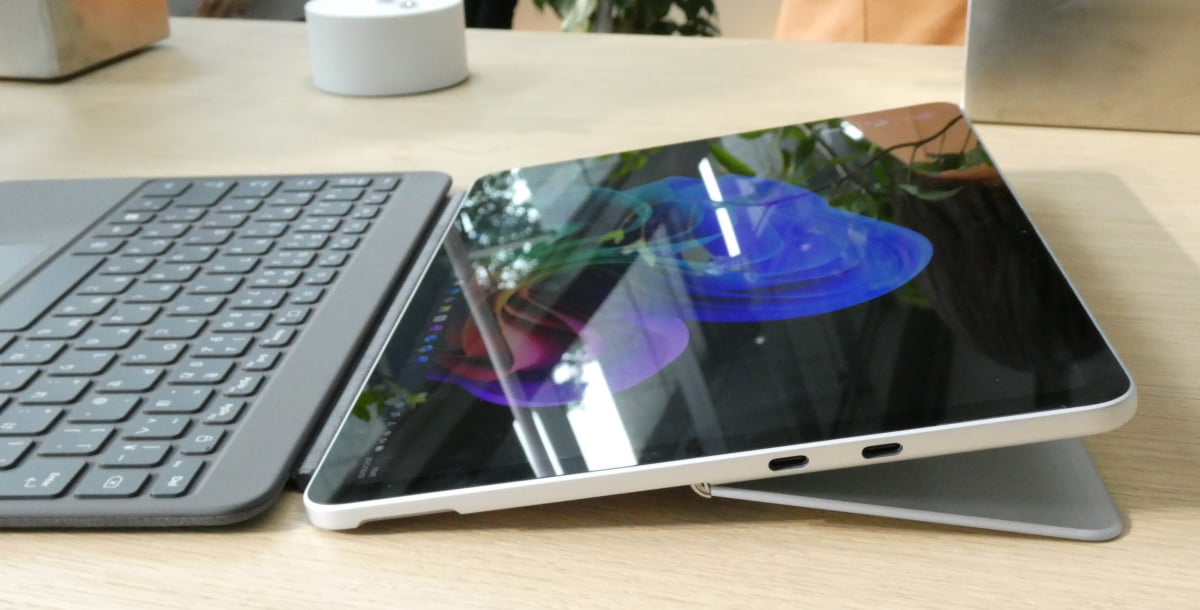 インターフェースはUSB 3.2 Type-Cが2ポート