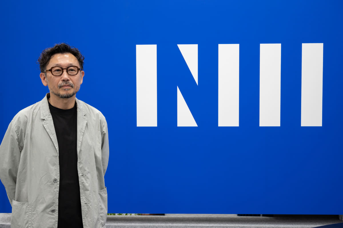 NIIを発表したイトーキ クリエイティブディレクターの田幸宏崇氏