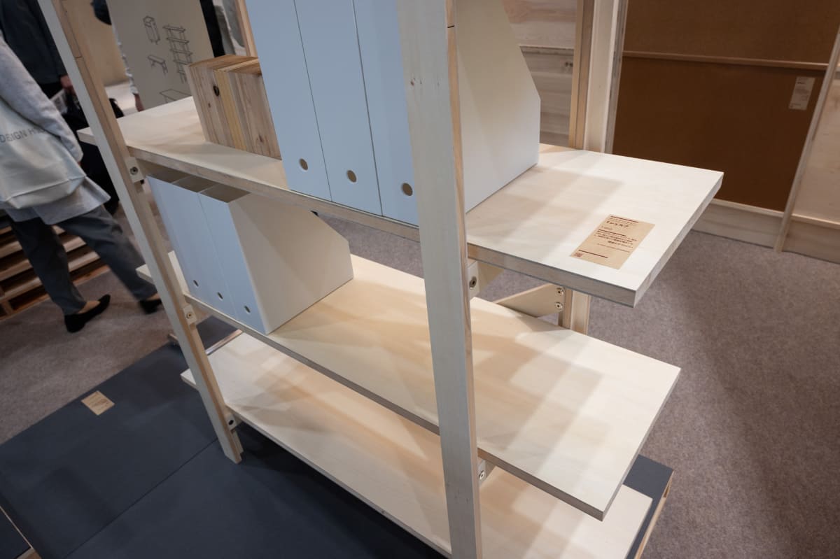 完成品のシェルフ