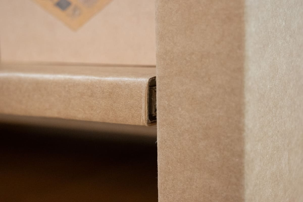 強化ダンボール製