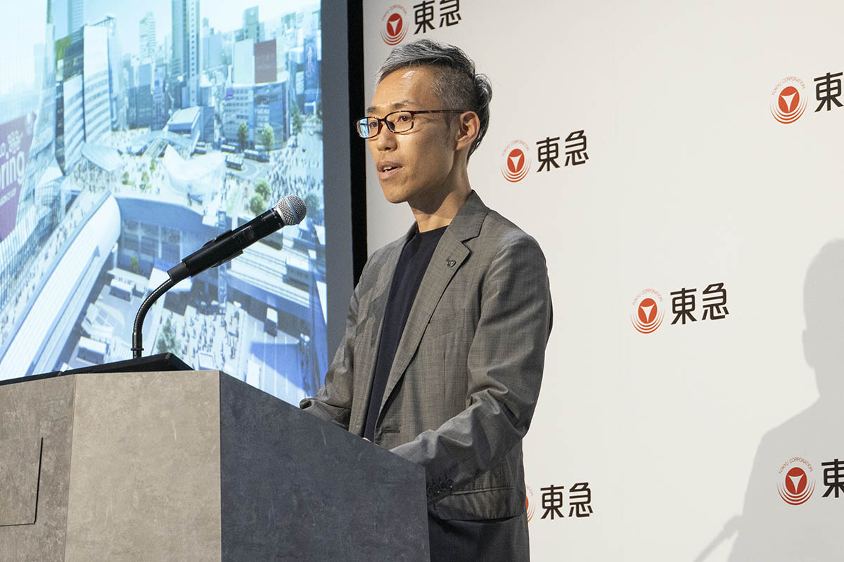 渋谷スクランブルスクエアについて説明する東急 都市開発本部 渋谷開発事業部 開発推進グループ 統括部長 田邊秀治氏
