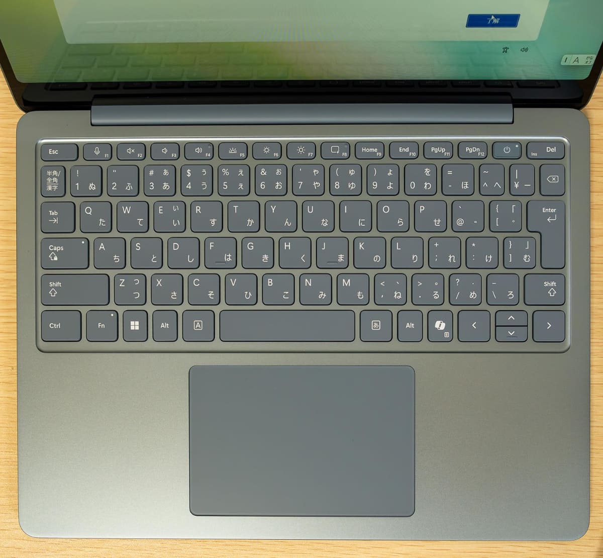 Surface Laptop 13インチのキーボード