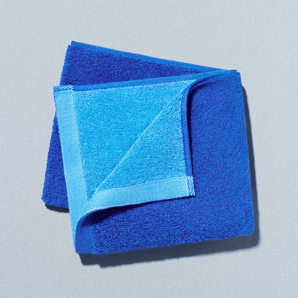 やわらかいタオル(フェイスタオル)ブルー・みずいろリバーシブル(価格：1,089円)