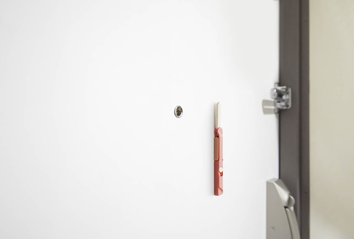 ネオジム磁石を内蔵