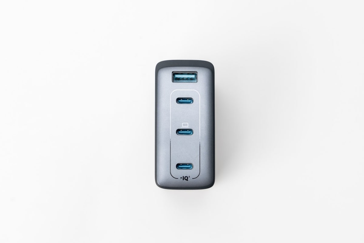 Anker 747 ChargerはUSB Type-C ポートが3つ、Aポートが1つある