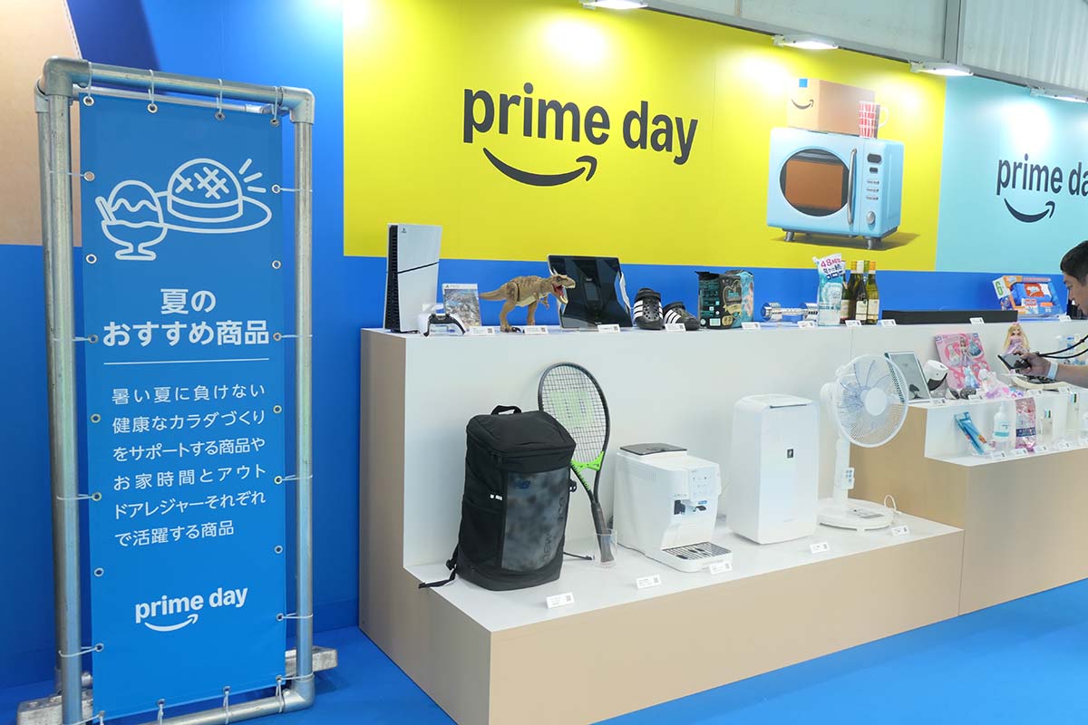 注目のセール商品を展示