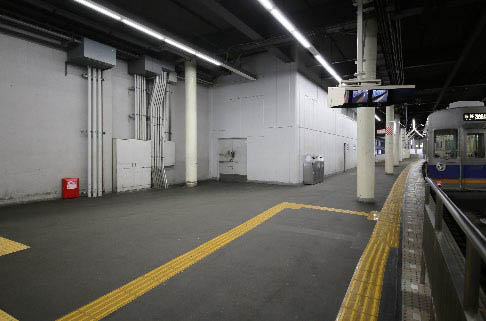 現在の難波駅1番線の降車専用ホーム