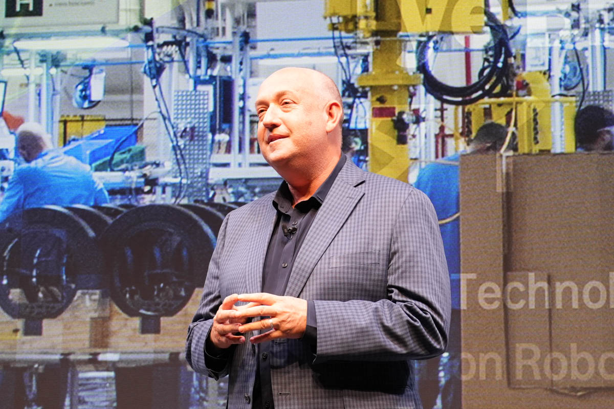 Amazon Robotics部門 チーフテクノロジストのタイ・ブレディ氏